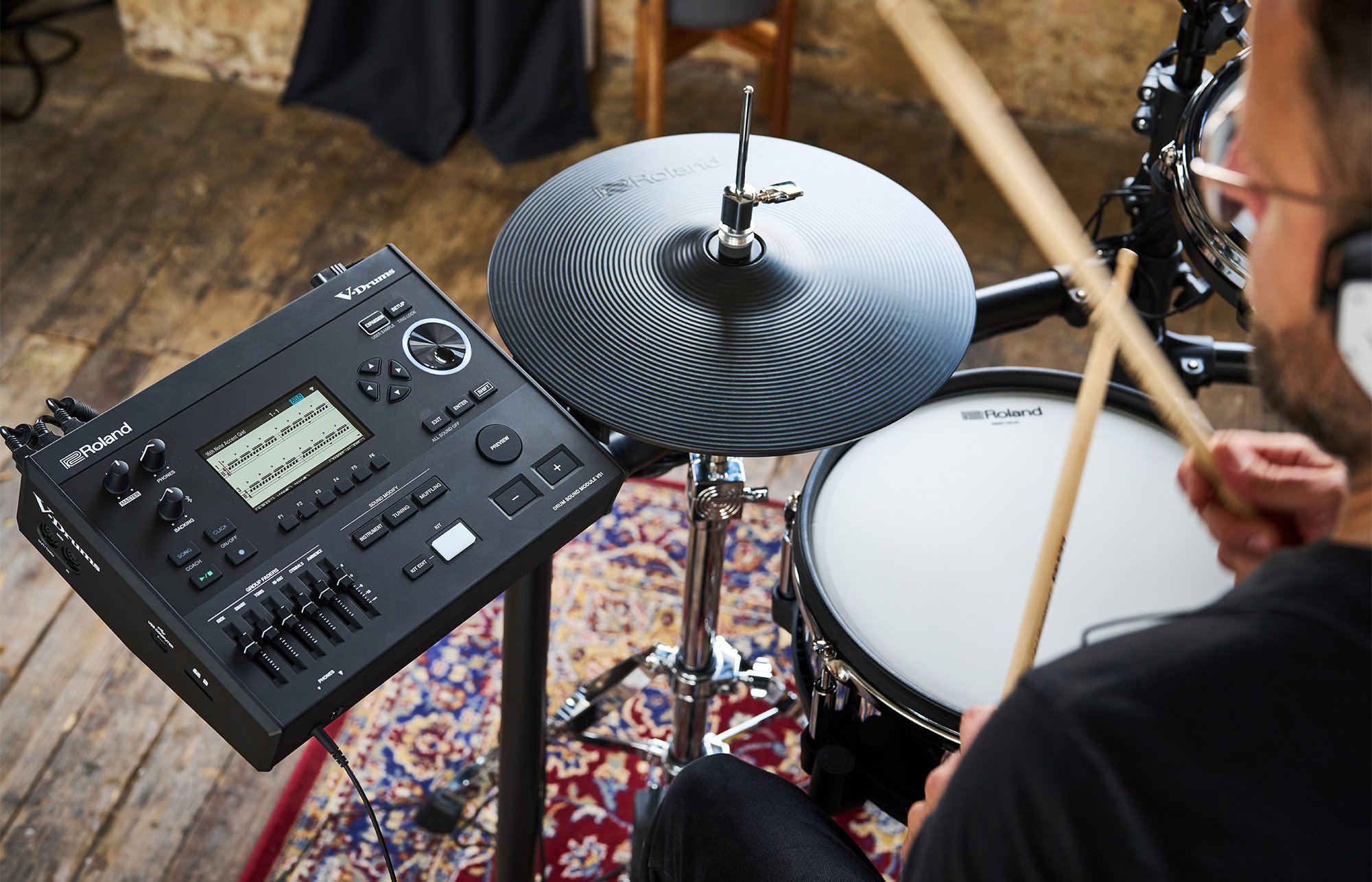 TD516 V-Drums Kit mit V51 Modul und PD-140DS Digital Snare